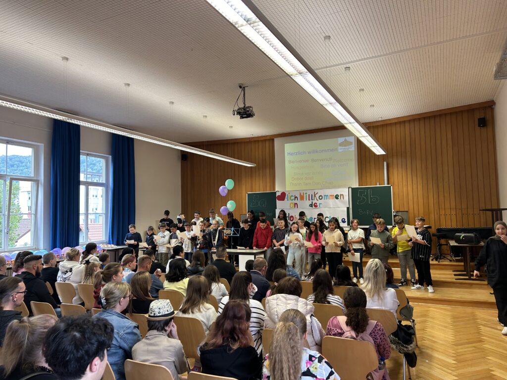 Eindrücke: Einschulungsfeier 2024 – Willkommen an unserer Schule, liebe Fünftklässler! (1)