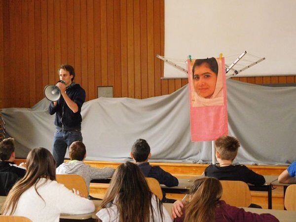 Beitragsbild: Wer zur Schule geht, kommt in die Hölle!?